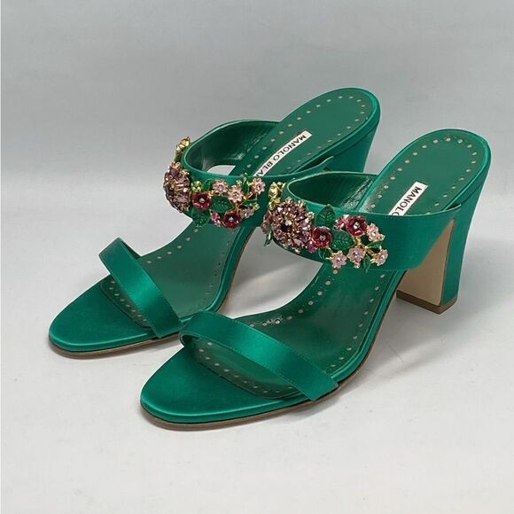 Manolo Blahnik 90MM Embellished Satin Mules size 40 - Picture 6 of 14